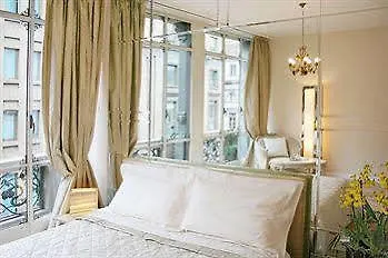 Apartment The Place Duomo Milan